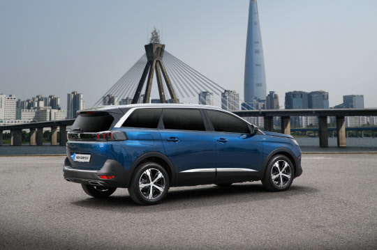 뉴 푸조 5008 SUV. <푸조 제공>